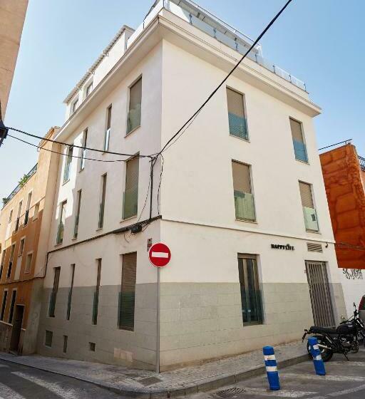استودیوی استاندارد, Apart Hotel Happy Life