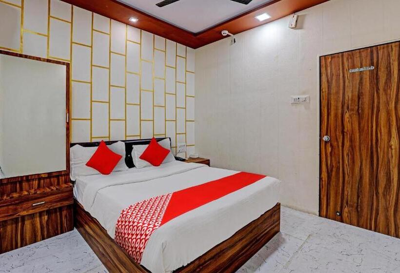 三人经典房间, Oyo Flagship Hotel France