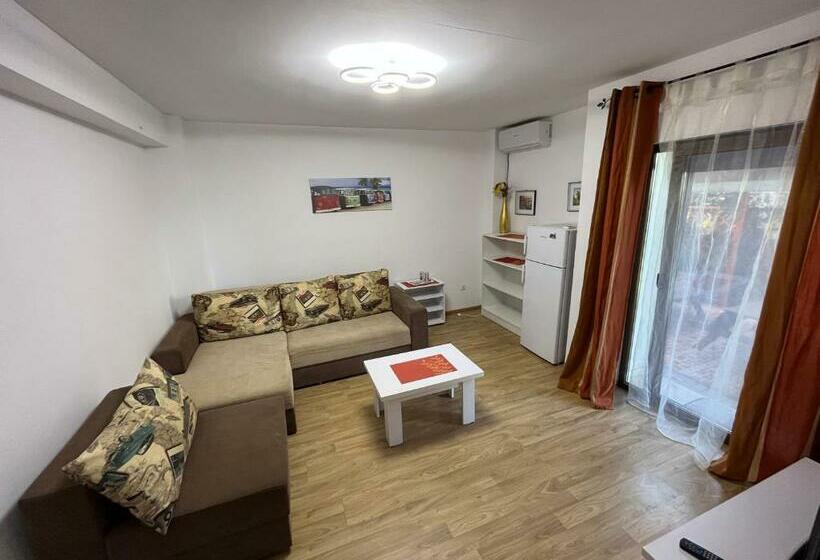 デラックススイート, Vila Almare