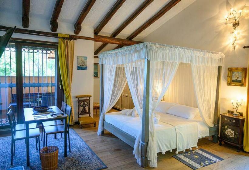 חדר דלוקס עם מרפסת, Villa Pusiana