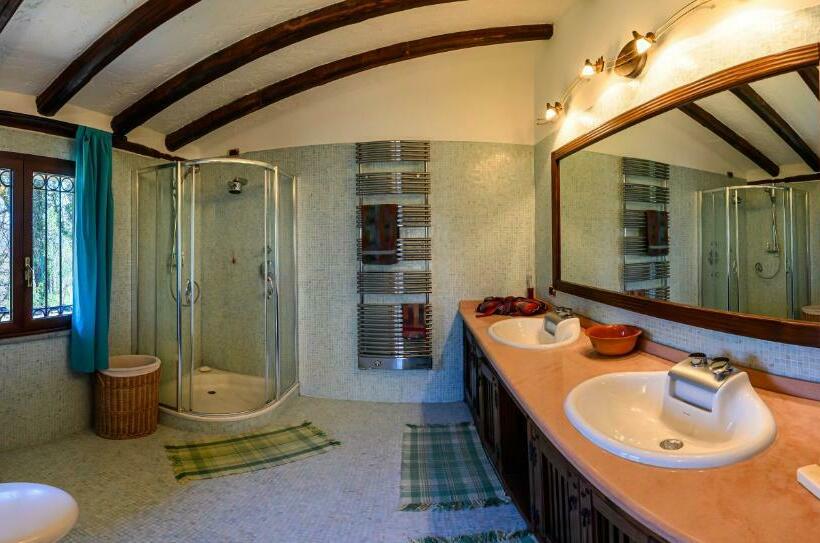 Номер Deluxe с Балконом, Villa Pusiana