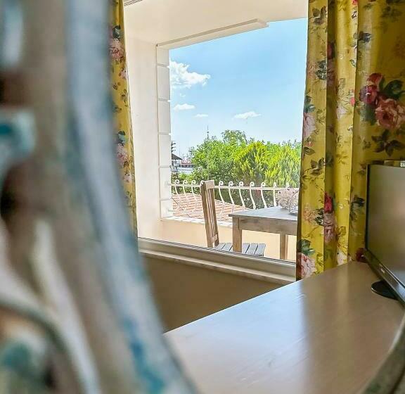 Triple Room Sea View, Abelia Otel