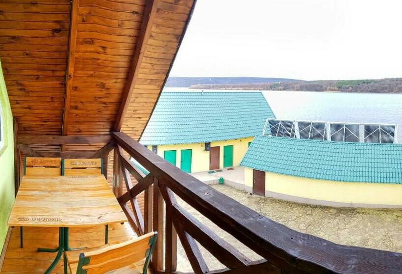 اتاق استاندارد سه تخته با بالکن, перлина дністра