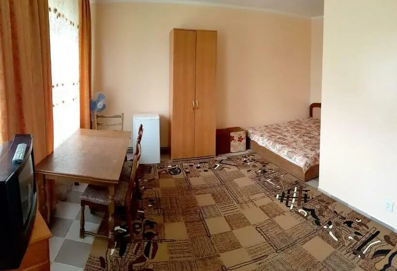 Standard Neljän Hengen Huone, перлина дністра