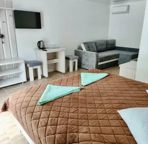 Deluxe Neljän Hengen Huone, перлина дністра