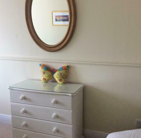 اتاق اکونومی, Rosebank Guest House