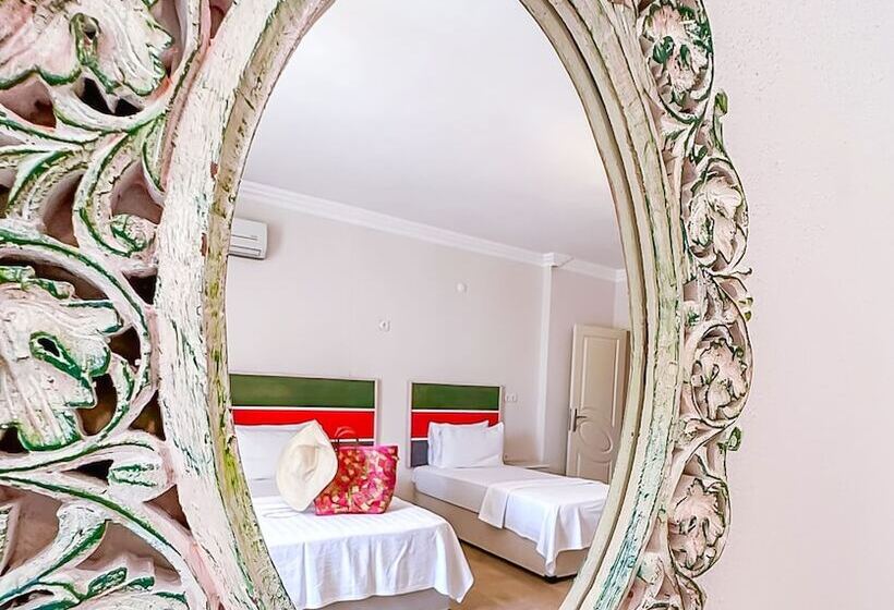 Triple Room Sea View, Abelia Otel