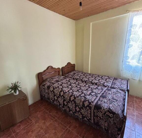 اتاق استاندارد, Guest House Bee