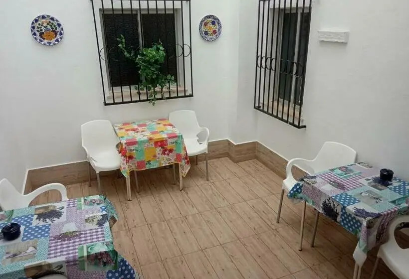 اتاق راحتی سه تخته, Guest House Lana Denia