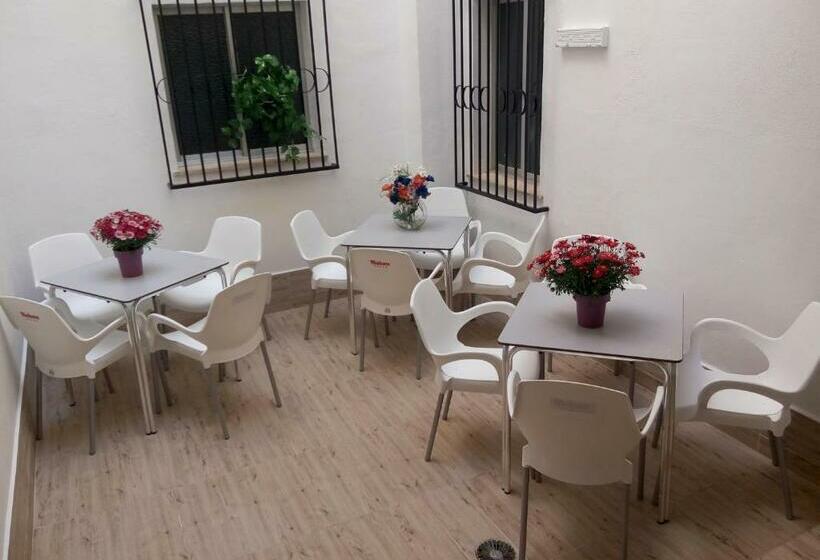 חדר קומפורט לשלושה, Guest House Lana Denia