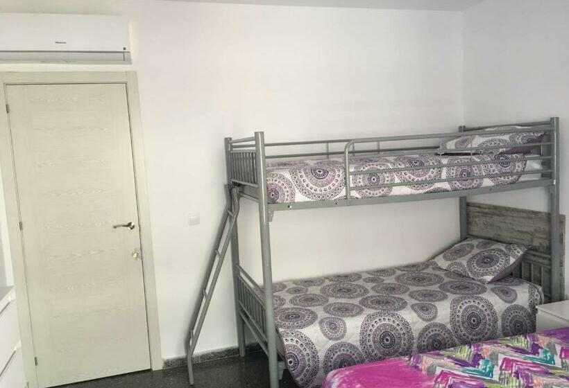 חדר סטנדרט לארבעה, Guest House Lana Denia