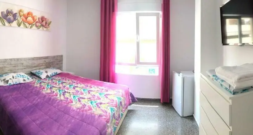 اتاق خانوادگی, Guest House Lana Denia