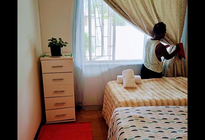 חדר סטנדרט לשלושה, Zagorski’s Bed And Breakfast