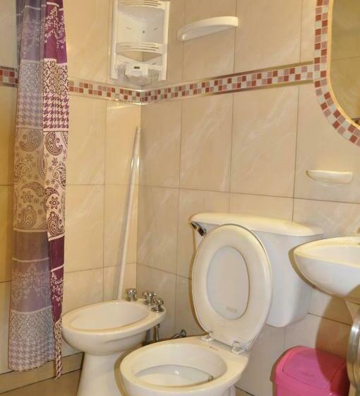 Трехместный Номер Стандарт Совместная Ванная, Hostel Copacabana La Quiaca
