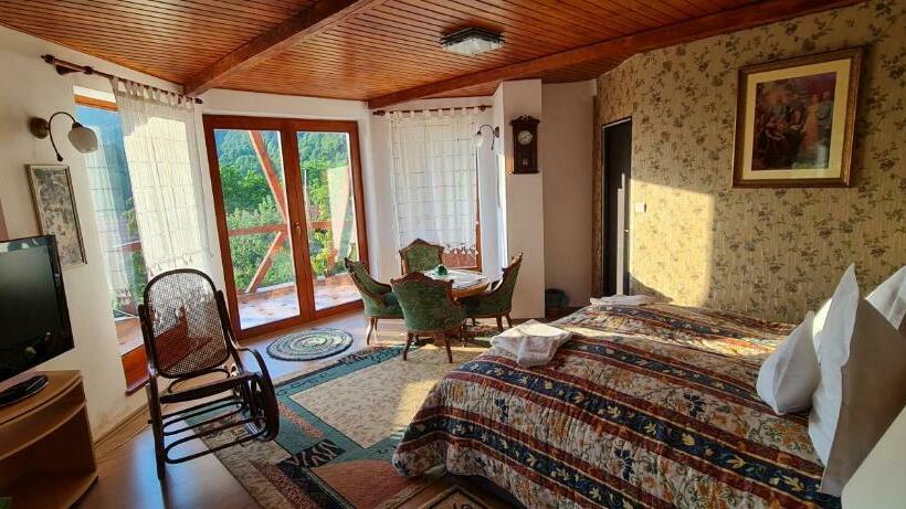 شقة غرفة نوم واحدة مزودة بشُرفة, Vila Anastasia