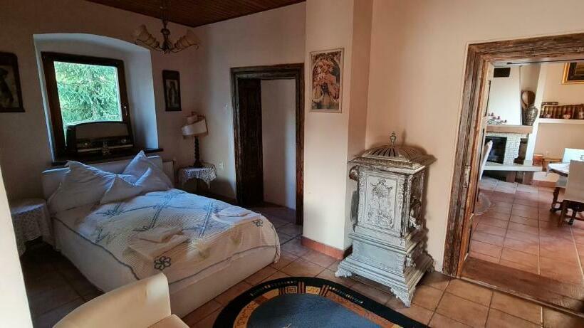 شقة غرفة نوم واحدة مزودة بشُرفة, Vila Anastasia