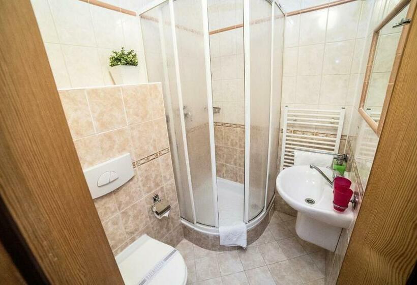 舒适三人间, Pension Moravěnka