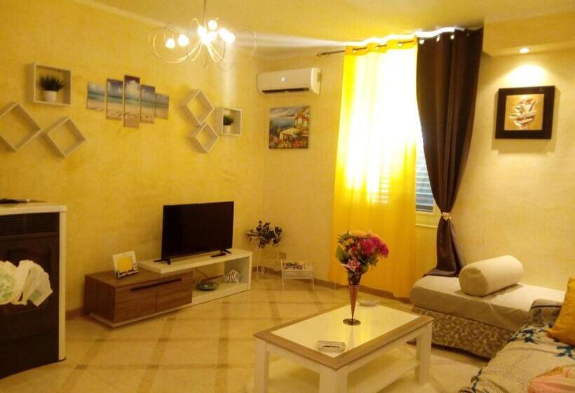 Standard Room, Home Gio Summer