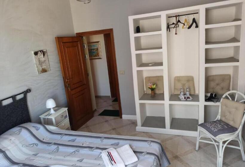 Standard Room, Home Gio Summer