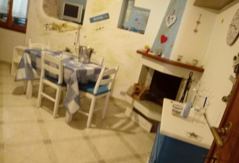 Standard Room Shared Bathroom, Home Gio Summer