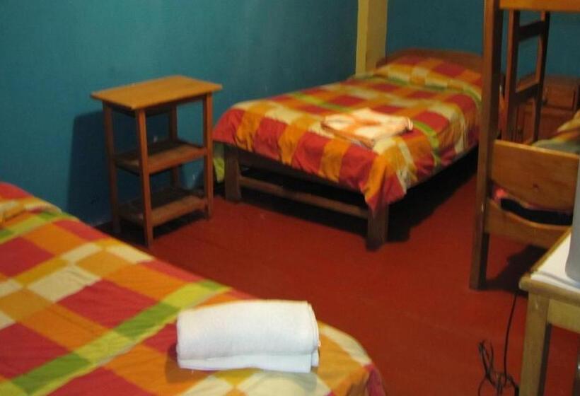 スタンダード4人部屋, Hostel Imperial Backpacker