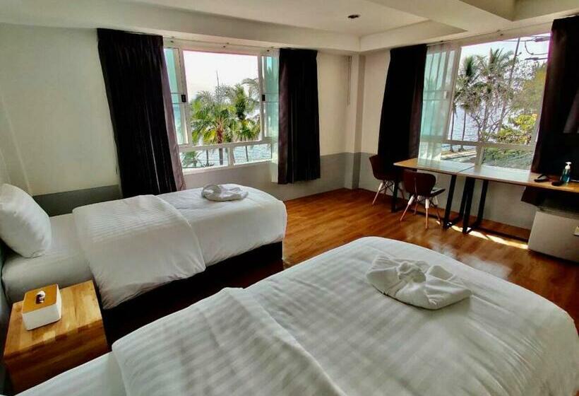 스탠다드 룸 킹사이즈 침대, Baan Arunothai Homestay