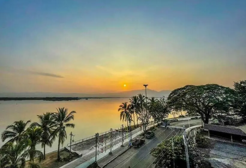 اتاق استاندارد با تخت بزرگ, Baan Arunothai Homestay
