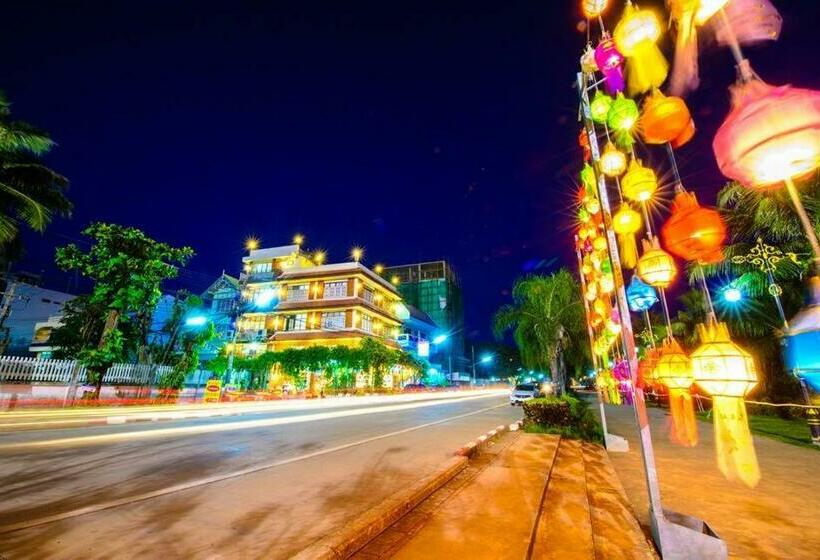 带大床的标准间, Baan Arunothai Homestay