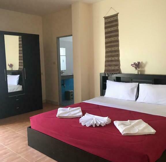 חדר סטנדרט עם מרפסת, Green Mango Guesthouse Hostel