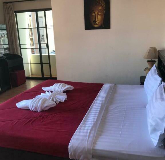 חדר סטנדרט עם מרפסת, Green Mango Guesthouse Hostel