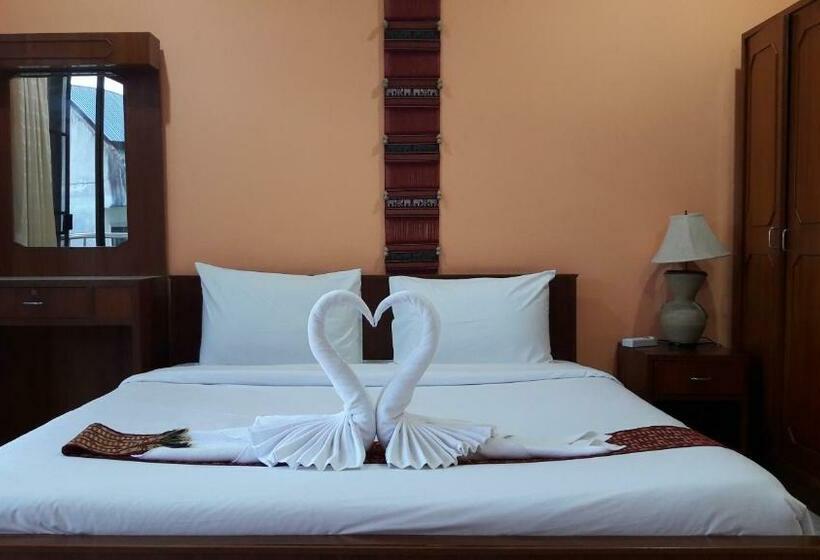 חדר סטנדרט עם מרפסת, Green Mango Guesthouse Hostel