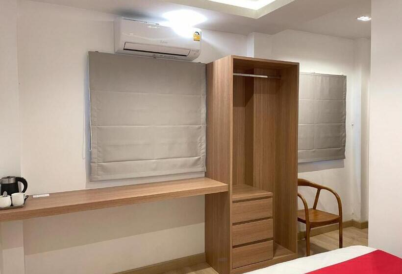 غرفة سوبيريور سرير كينج, Ashi Poshtel