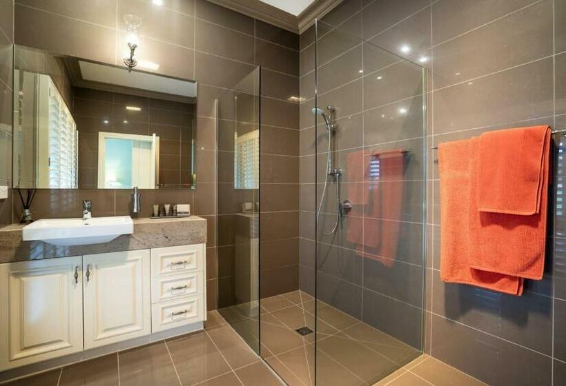 סוויטה אקזקיוטיב, Tallawarra Homestead