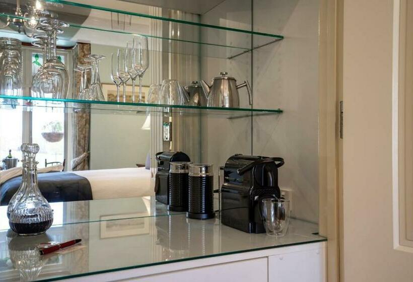 סוויטה אקזקיוטיב, Tallawarra Homestead