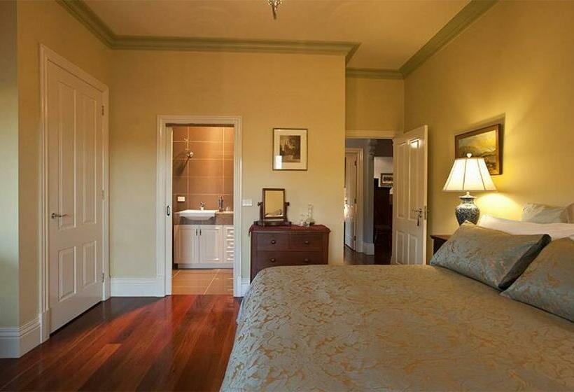 סוויטה, Tallawarra Homestead