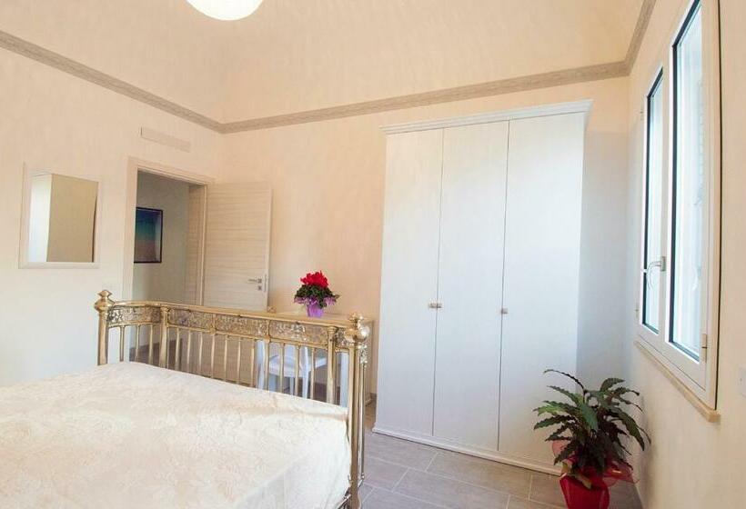 דירת חדר בקומת קרקע, Casa Granata