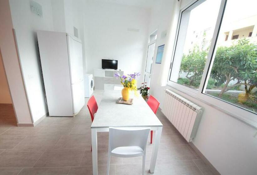 דירת חדר בקומת קרקע, Casa Granata