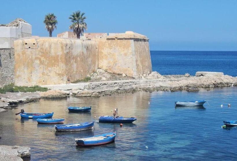 חדר סטנדרט לשלושה, Casa Granata