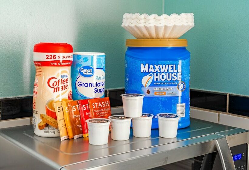 جناح, The Estate At Mount Dora