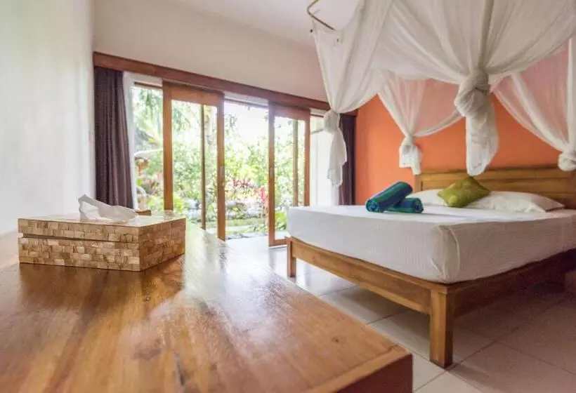 اتاق خانوادگی, Arjuna Homestay