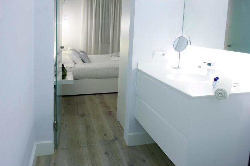 غرفة قياسية, Can Roca Nou