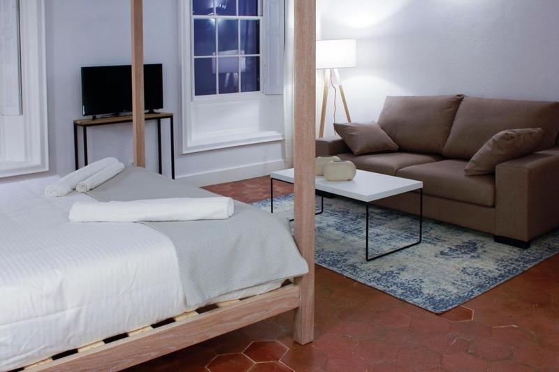 غرفة قياسية, Can Roca Nou