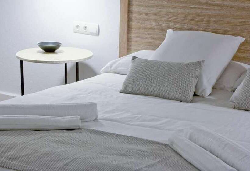 غرفة قياسية, Can Roca Nou