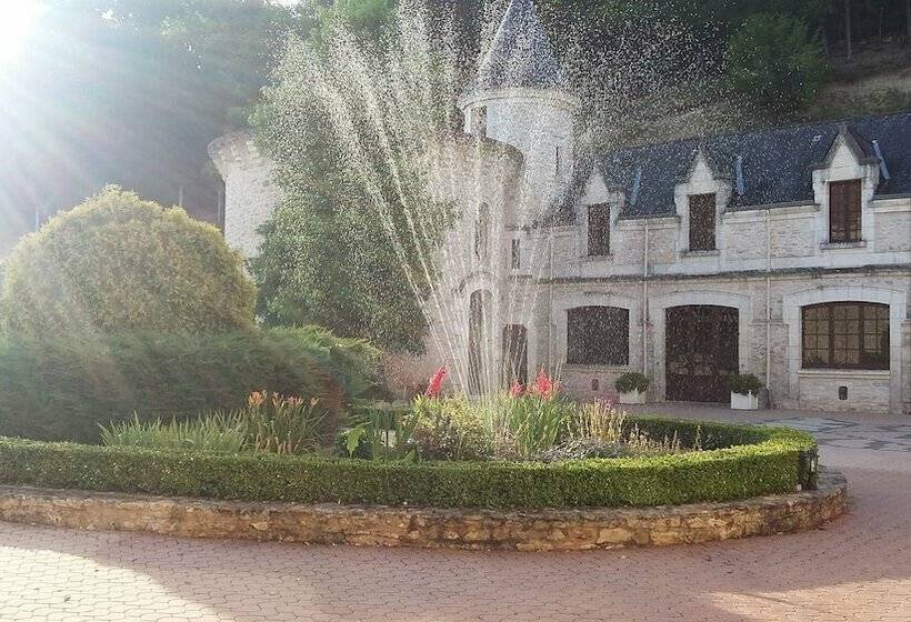 Номер Стандарт, Château La Fleunie Hôtel Et Restaurant