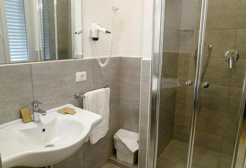 Habitació Triple Estàndard, Flora