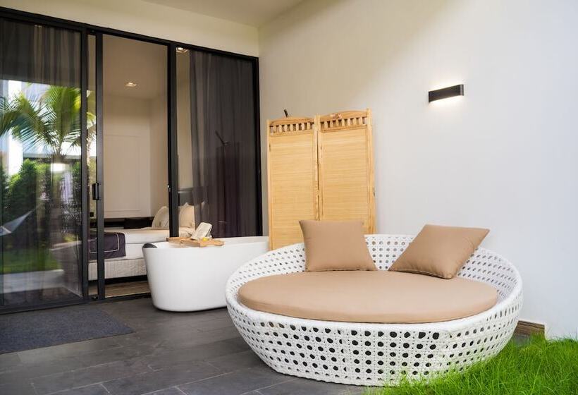 סוויטה, White Boutique Hotel & Residences