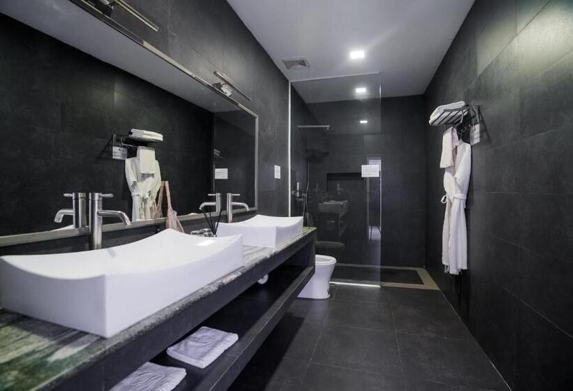 סוויטה, White Boutique Hotel & Residences