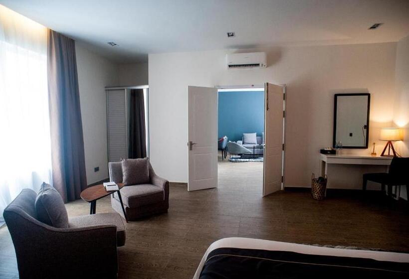 סוויטה, White Boutique Hotel & Residences