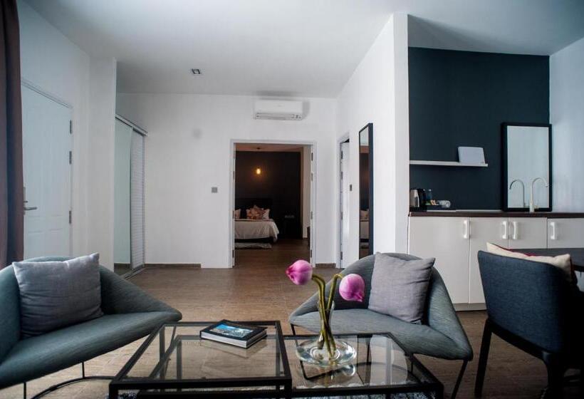 סוויטה, White Boutique Hotel & Residences