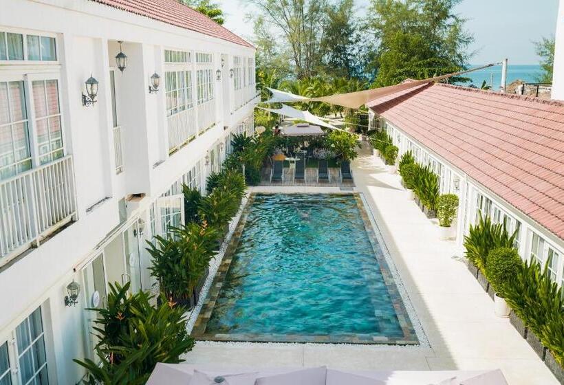 סוויטת ג'וניור עם מרפסת, White Boutique Hotel & Residences